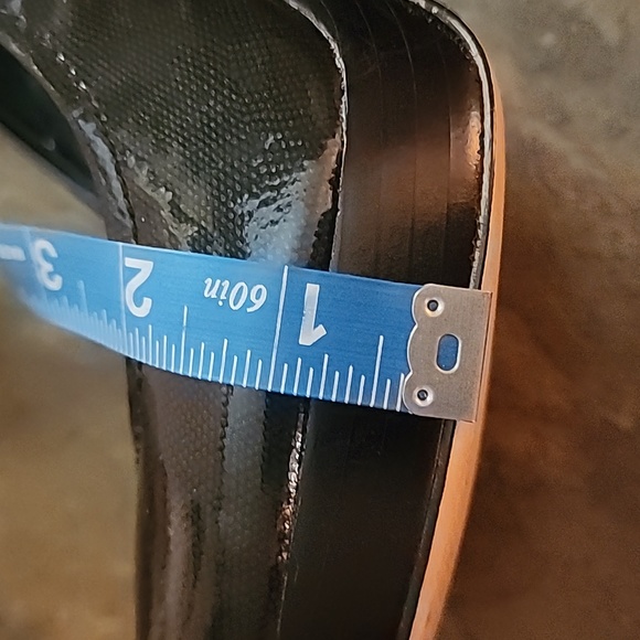 Calvin Klein Kendall platform heels. Size: 7 - Picture 6 of 9